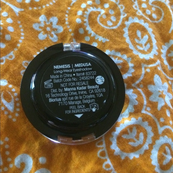 Makeup - Picture 4 of 4